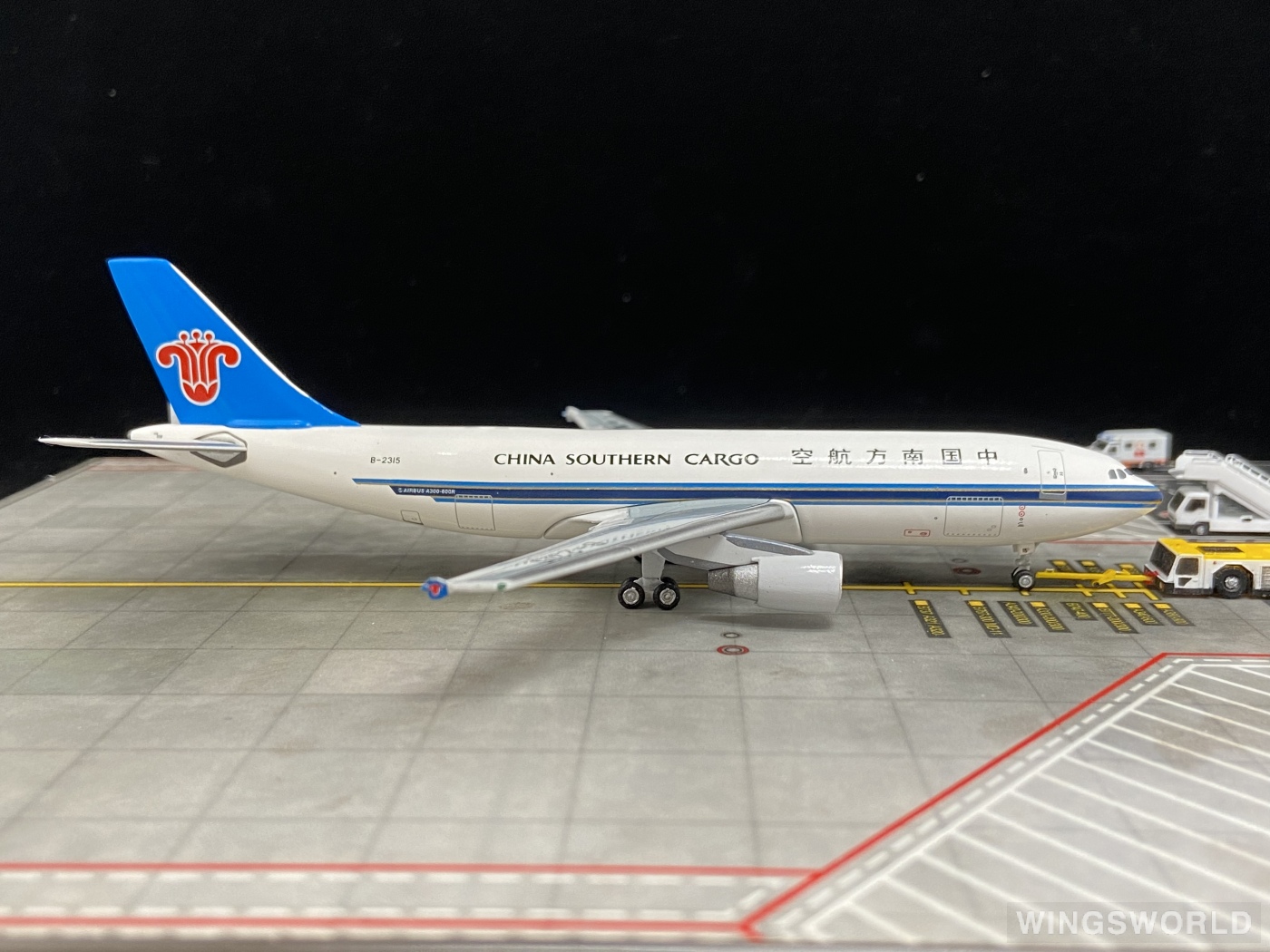 YU MODEL 1:400 YU0015 China Southern 中国南方航空 Airbus A300-600 B-2315