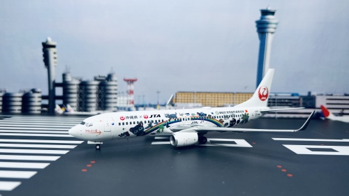 JC Wings 1:200 Boeing 737-800 Japan Transocean Air 日本越洋航空