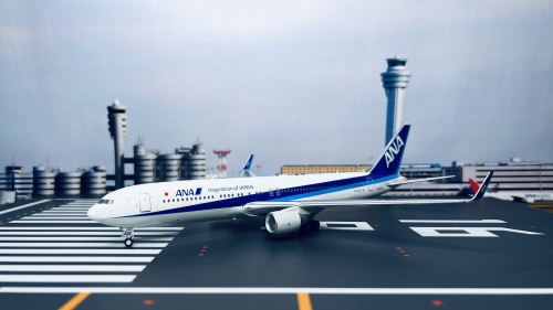 全日空商事　1/200 ANA B767-300ER JA620A 全日空商事 1/200 ANA B767-300ER JA620A - メルカリ