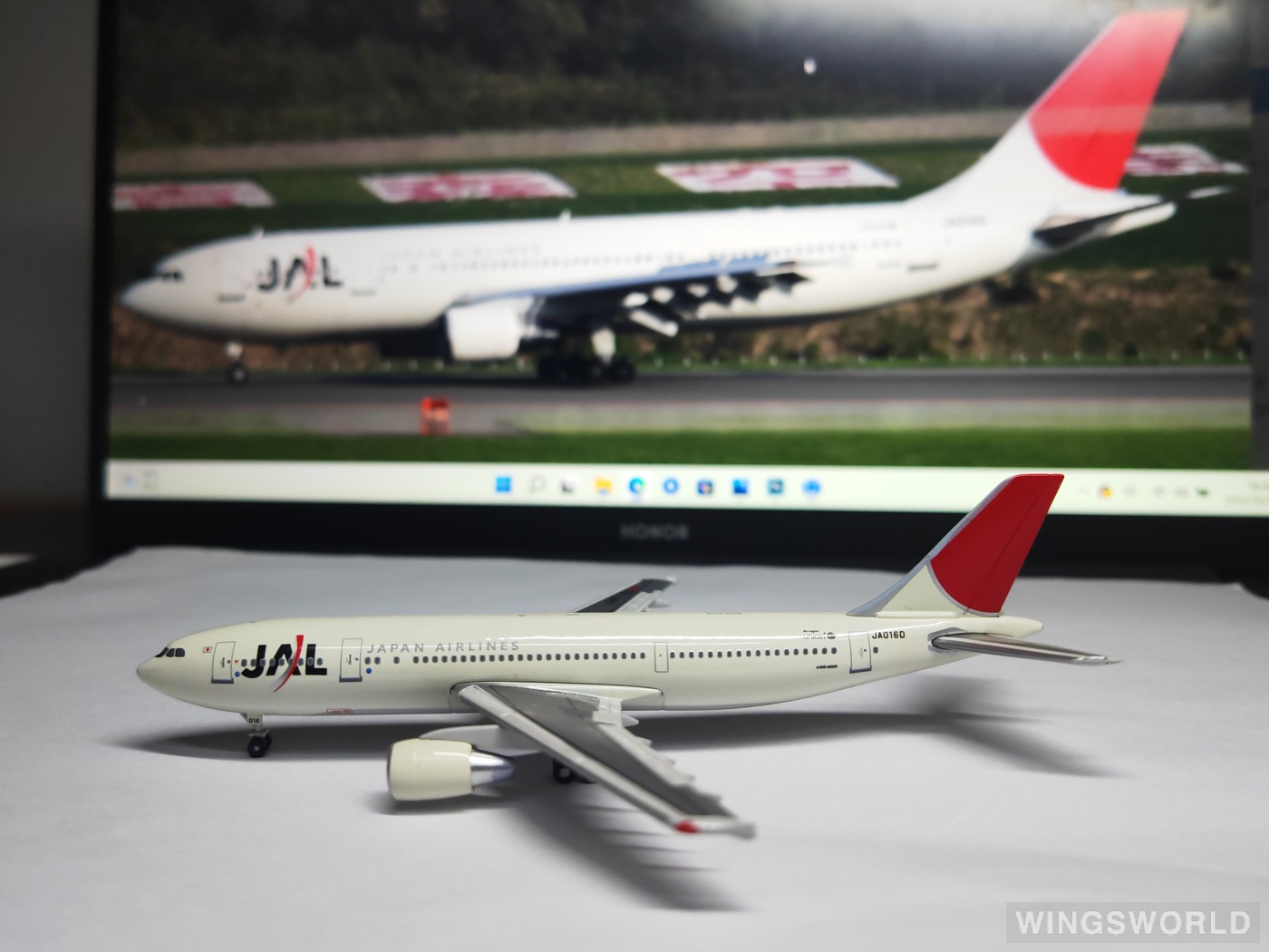 DeAGOSTINI 1:400 12 Japan Airlines 日本航空 Airbus A300-600 JA016D