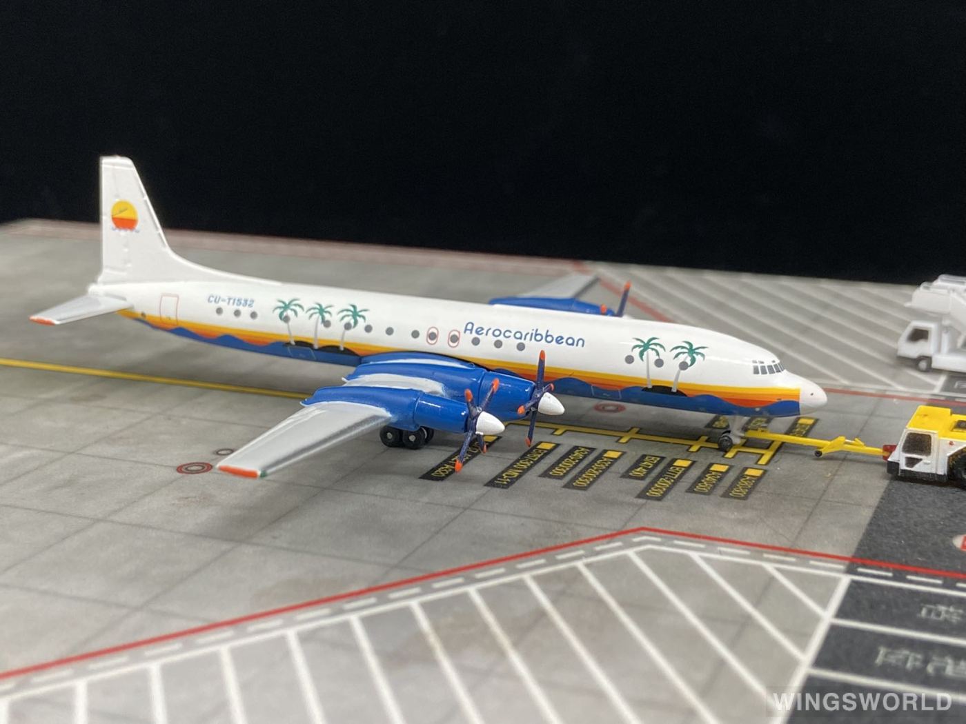 AeroClassics 1:400 AC411096 Aero Caribbean Ilyushin Il-18 CU-T1532