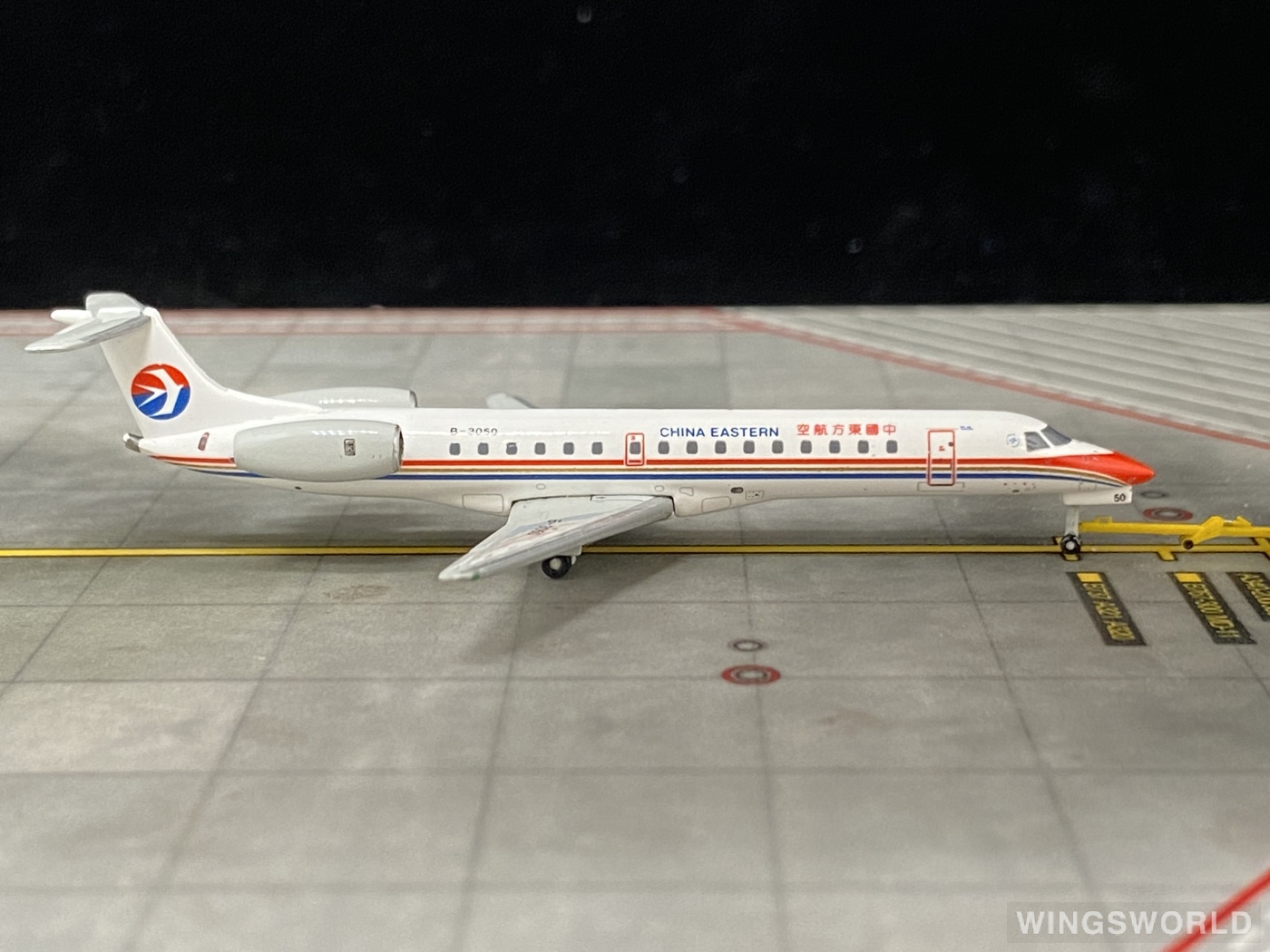 JC Wings 1:400 DB20144006 China Eastern 中国东方航空 Embraer ERJ-145 B-3050