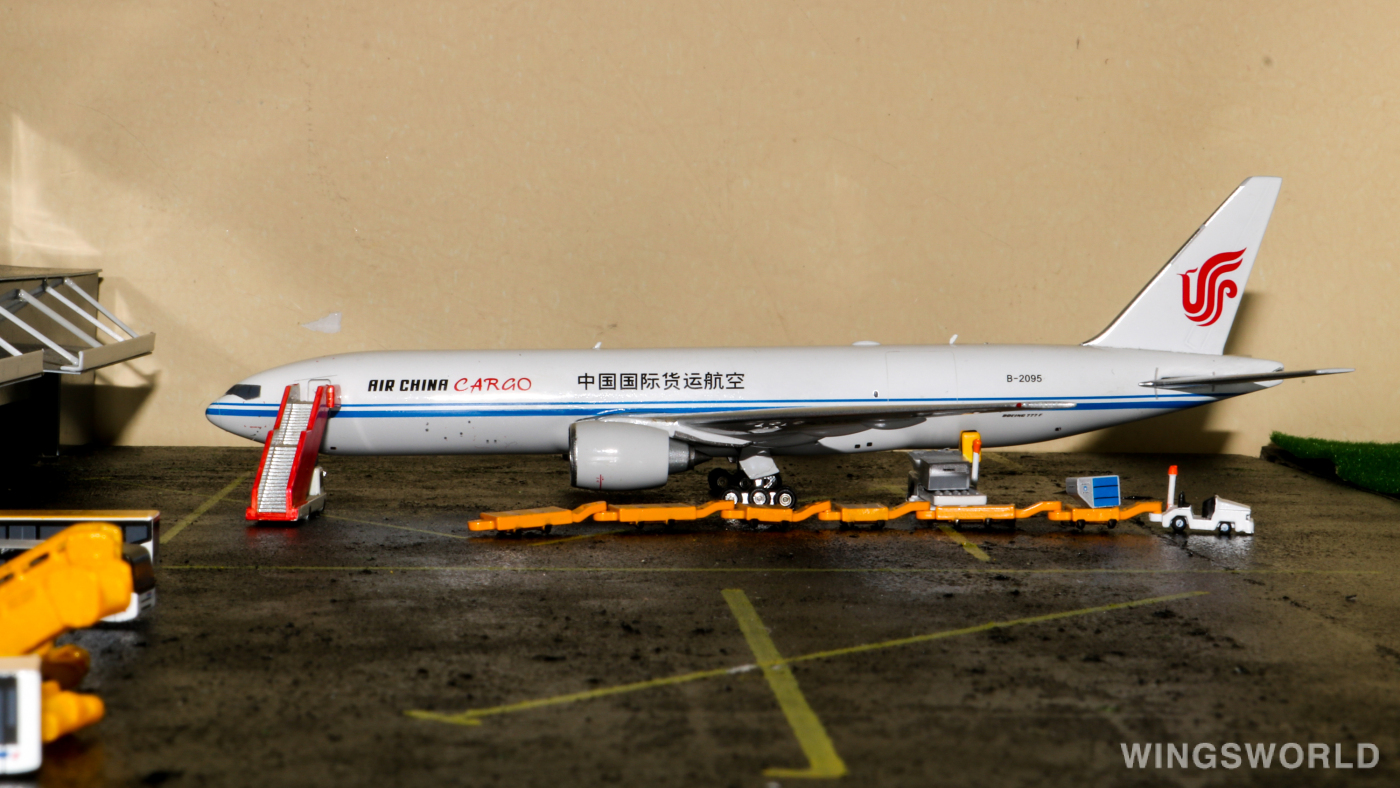 Phoenix 1:400 PH10879 Air China Cargo 中国国际货运航空 Boeing 777F B-2095