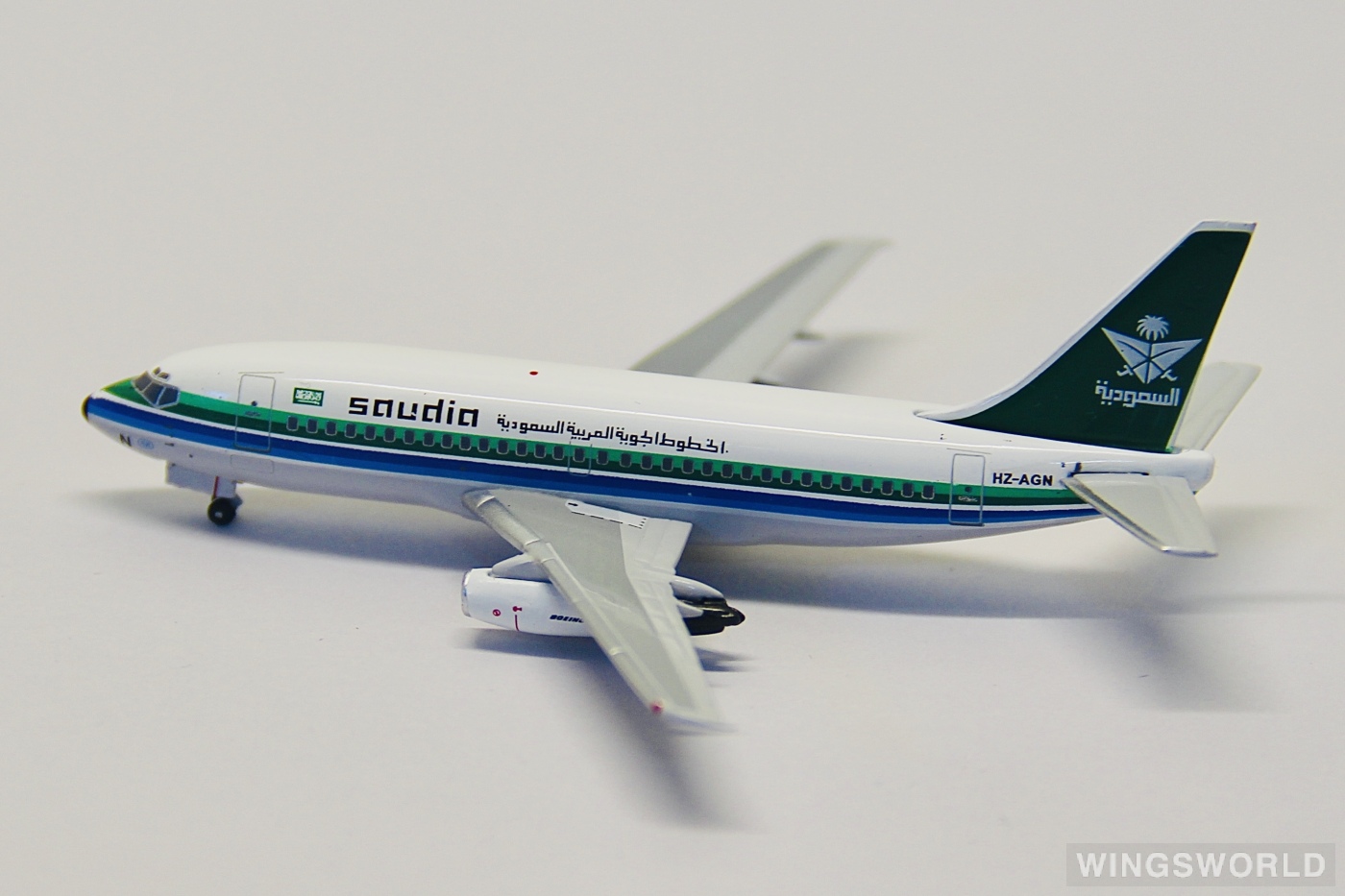 AeroClassics 1:400 AC411048 Saudia 沙特阿拉伯航空 Boeing 737-200 HZ-AGN