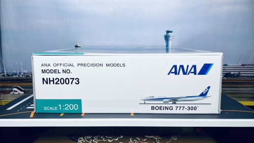 B-Models 1:200 ANA 全日空 B777-300 JA752A B-Models ANA