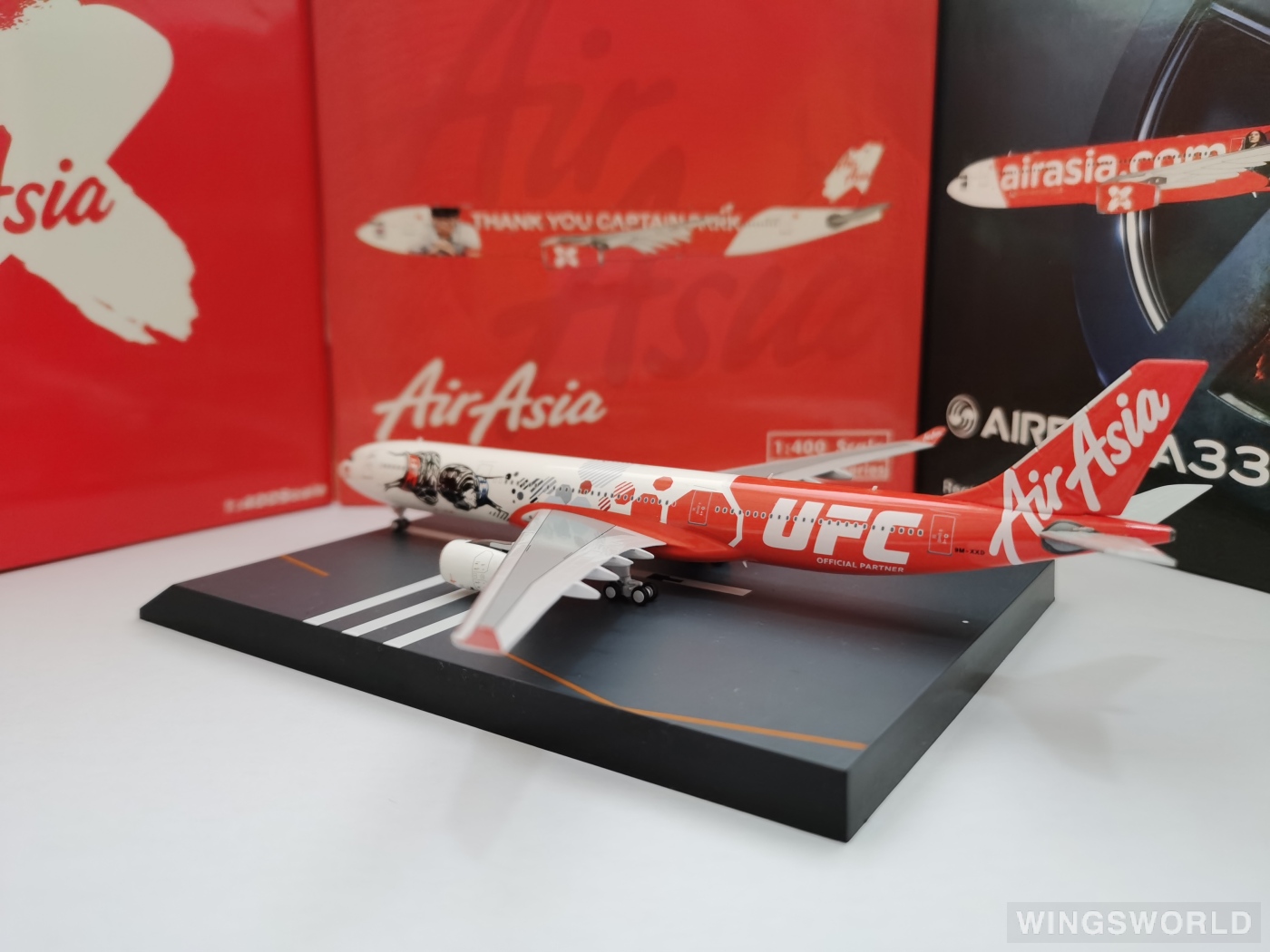 Pandamodel 1:400 BOX18032 AirAsia 亚洲航空 Airbus A330-300 9M-XXD