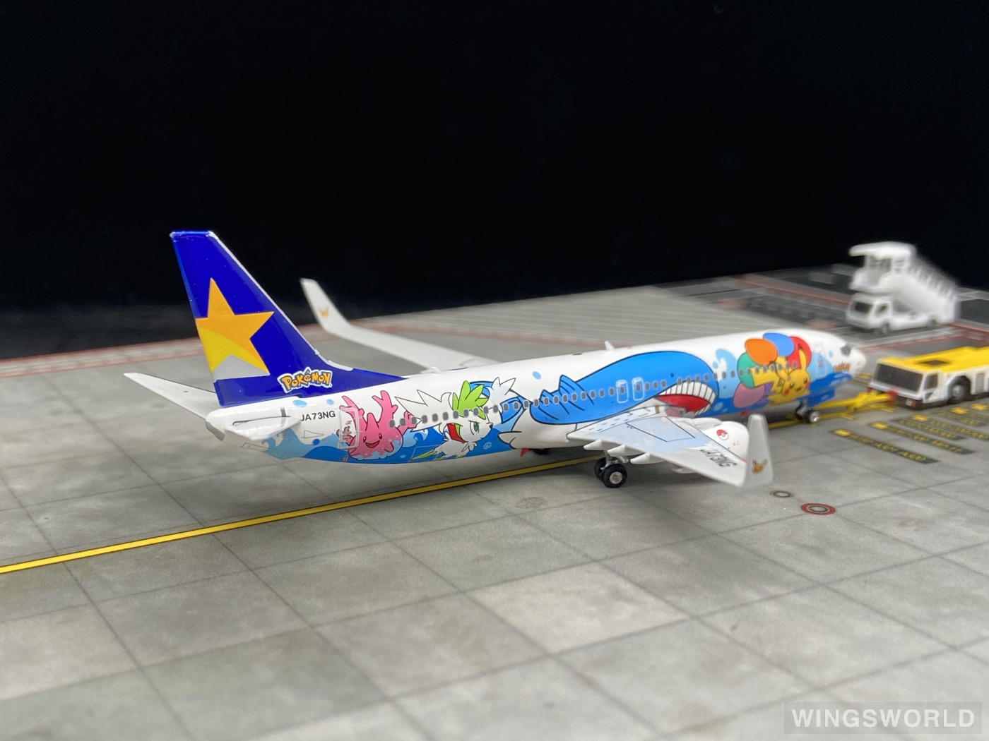 Phoenix 1:400 PH04467 Skymark Airlines 天马航空 Boeing 737-800 JA73NG