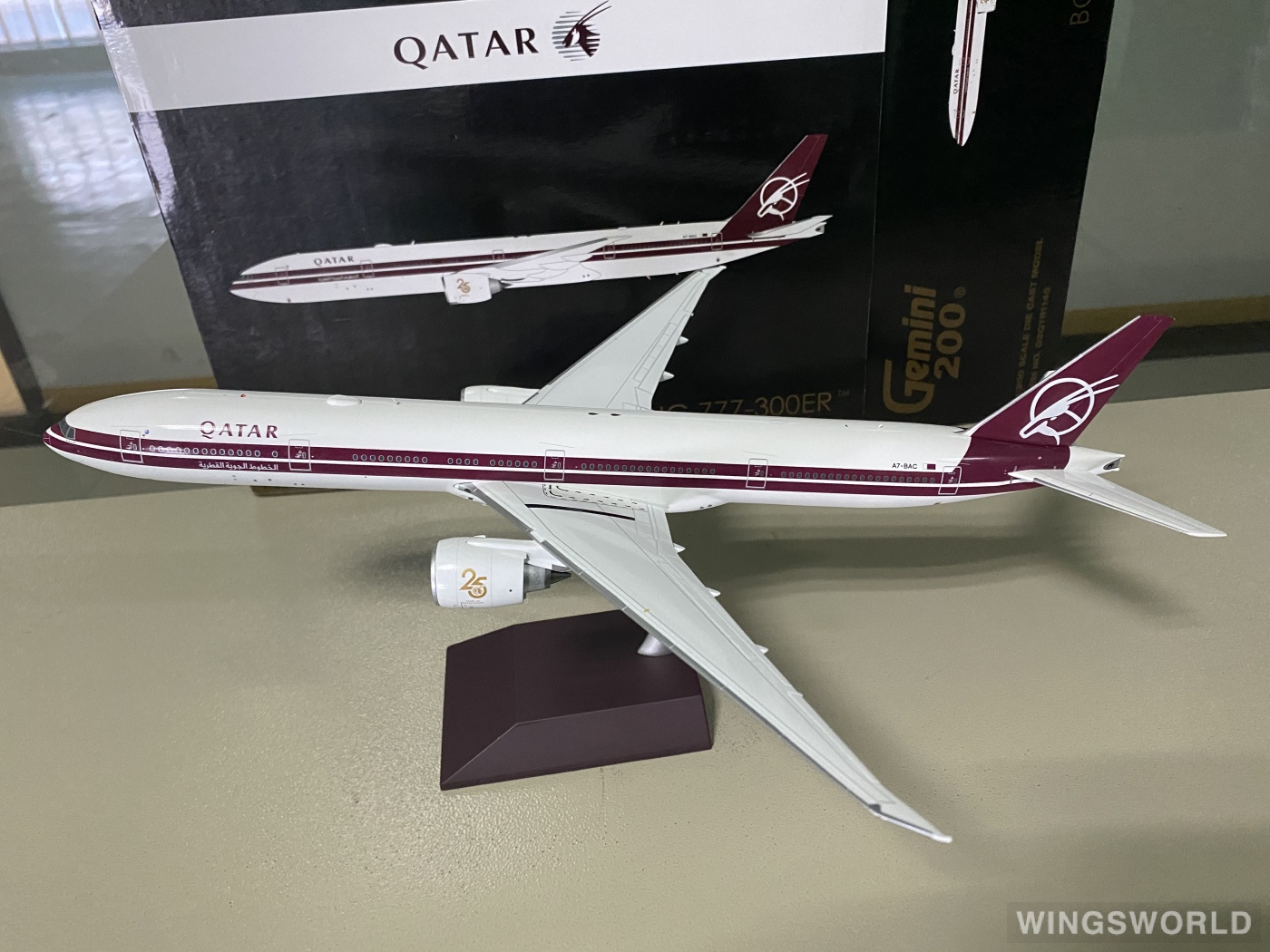 geminijets-1-200-boeing-777-300er-qatar-g2qtr1145-a7-bac