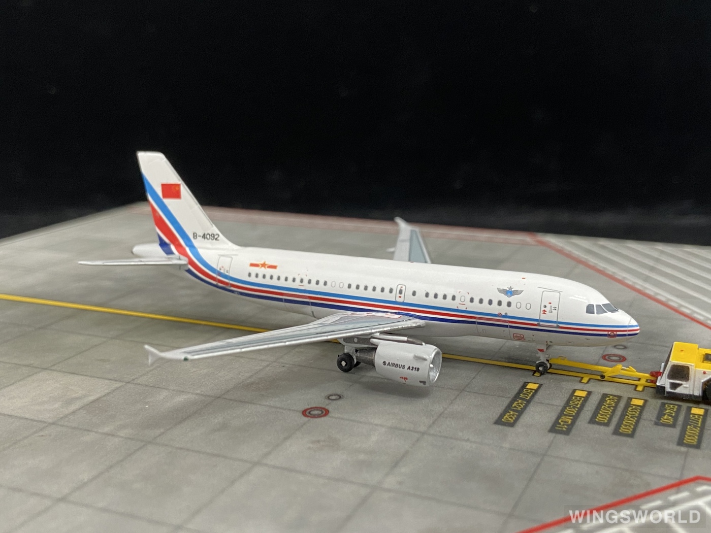 Pandamodel 1:400 PM4B4092 PLAAF 中国空军 Airbus A319 B-4092