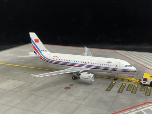 PLAAF 中国空军 Airbus A319 B-4092  PM4B4092 Pandamodel 1:400