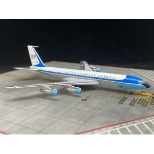 USAF 美国空军 Boeing 707-300 27000 标准涂装 AC19133 AeroClassics 1:400