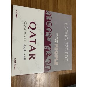 Qatar 卡塔尔航空 Boeing 777F A7-BFG Move By People PH04475 Phoenix 1:400