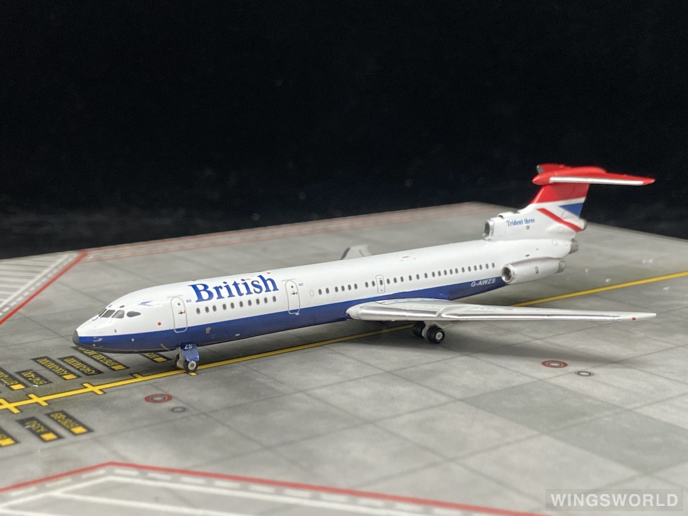 Geminijets 1:400 GJBAW711 British Airways 英国航空 Hawker Siddeley Trident G-AWZS