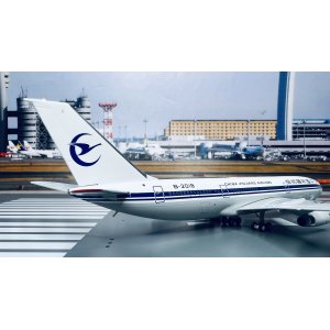 China Xinjiang Airlines 中国新疆航空 Ilyushin Il-86 B-2018  YU0010 YU MODEL 1:400