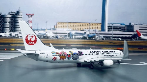 Phoenix JAL 日本航空 B737-800 JA317J 1/400 Phoenix JAL 日本航空 B737-800 JA317J 1/400 www.JetCollector