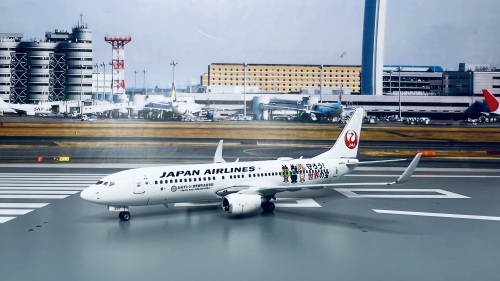 JAL 737-800 日本航空 JA317J 1:400 ph Phoenix-models 04643 Boeing 737-800 JAL Japan Airlines JA317J