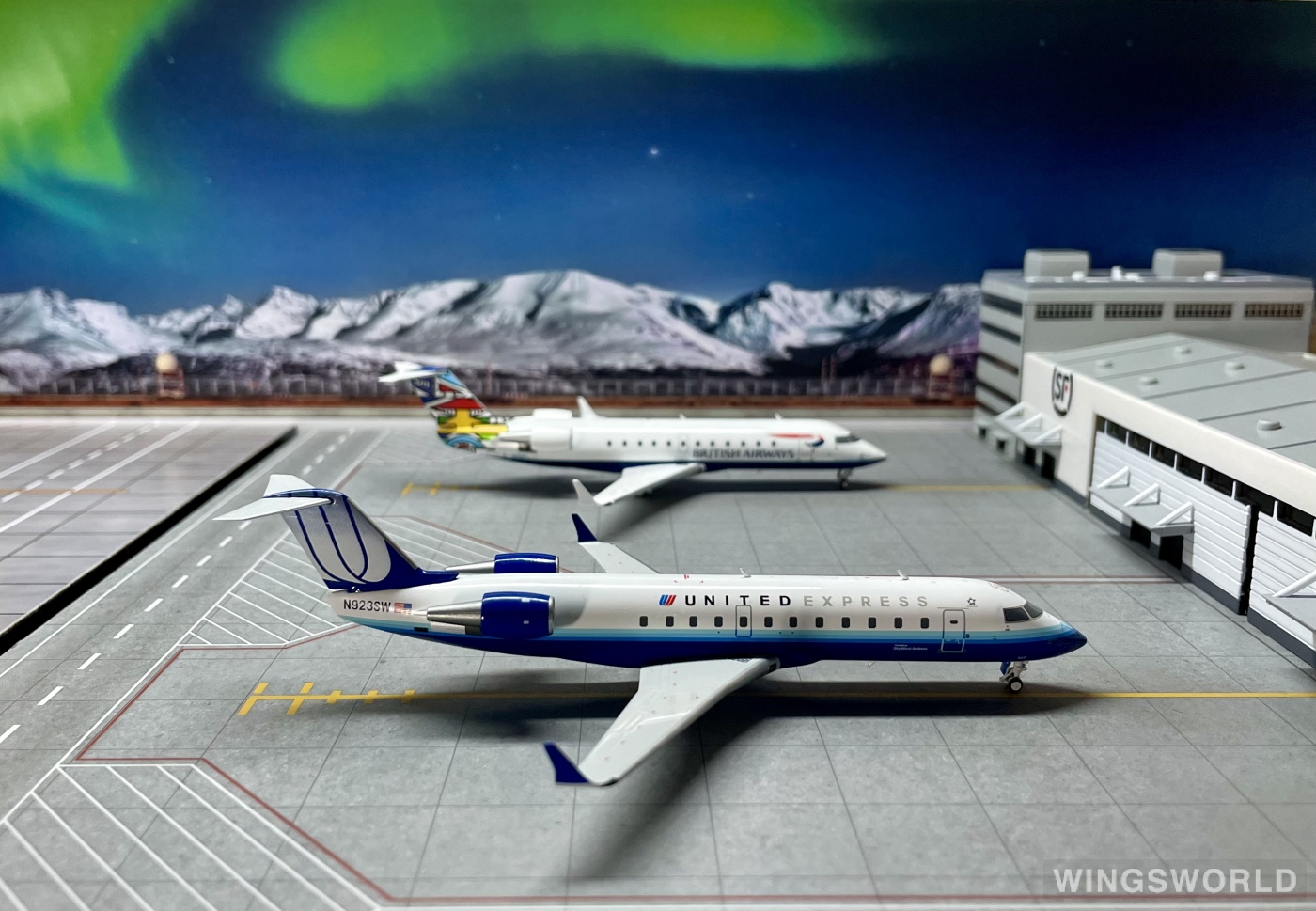 NGmodels 1:200 NG52021 United Airlines 美国联合航空 Bombardier CRJ200 N923SW
