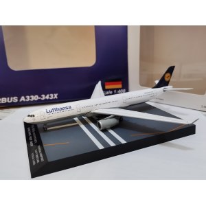 Lufthansa 汉莎航空 Airbus A330-300 D-AIKA 1990s colors. Named 