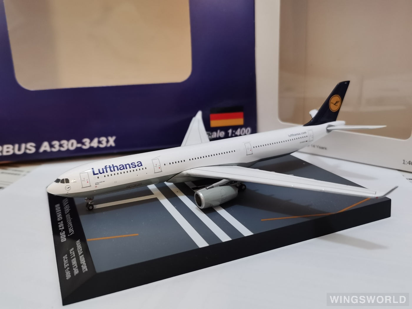 Limox Wings Airbus A330-300 Modellflugzeug 1:200 - D-AIKA Discover Sammlerstück