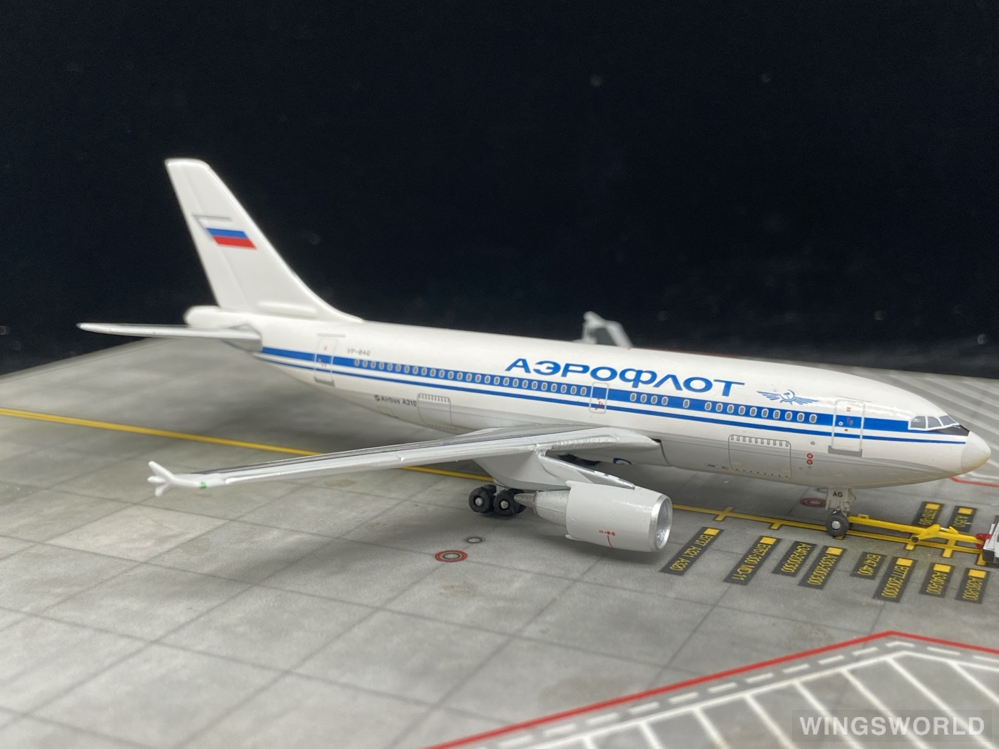 Geminijets 1:400 GJAFL340 Aeroflot 俄罗斯航空 Airbus A310-300 VP-BAG