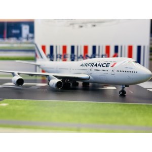 Air France 法国航空 Boeing 747-400 F-GITI 2009s colors. With rolling gears. PH10854 Phoenix 1:400