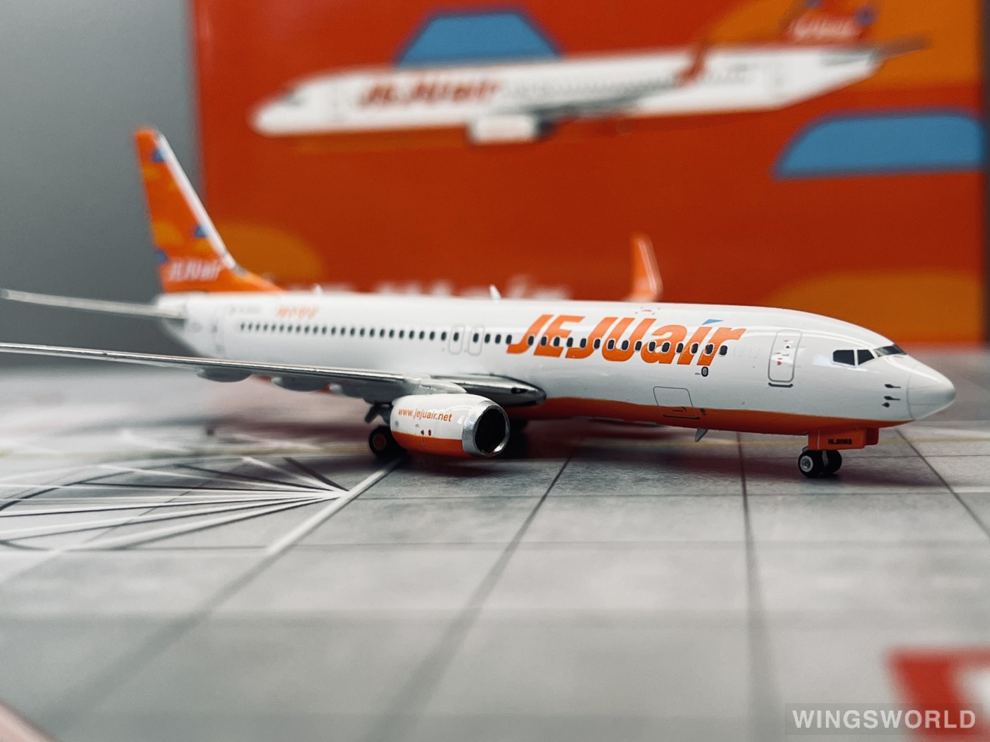 Phoenix 1:400 PH04212 Jeju Air 济州航空 Boeing 737-800 HL8062