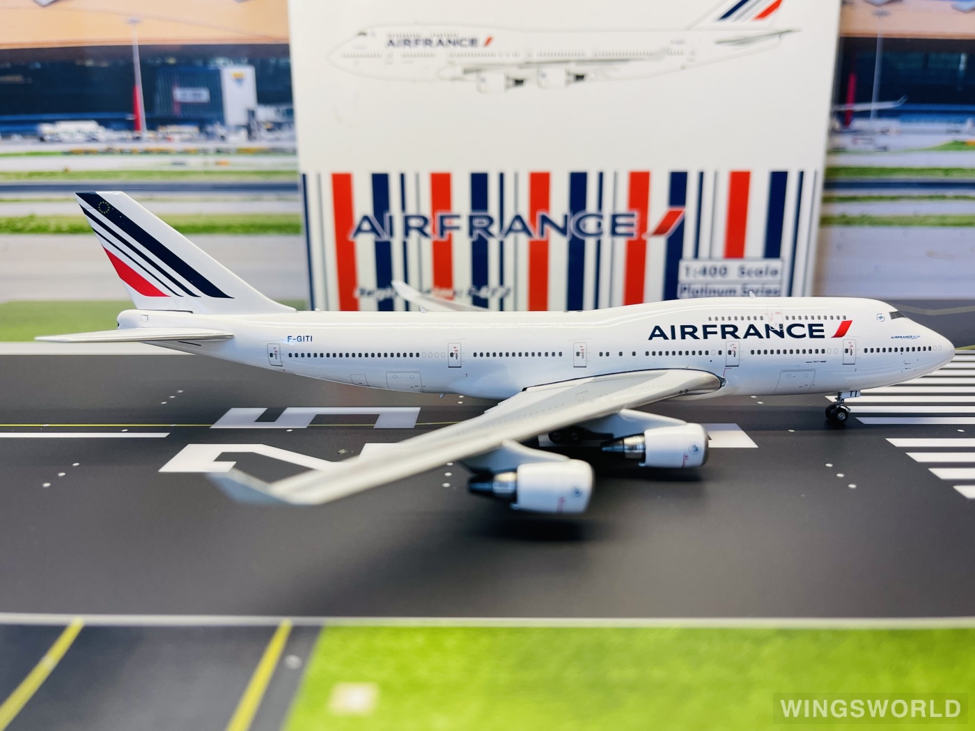 Phoenix 1:400 PH10854 Air France 法国航空 Boeing 747-400 F-GITI