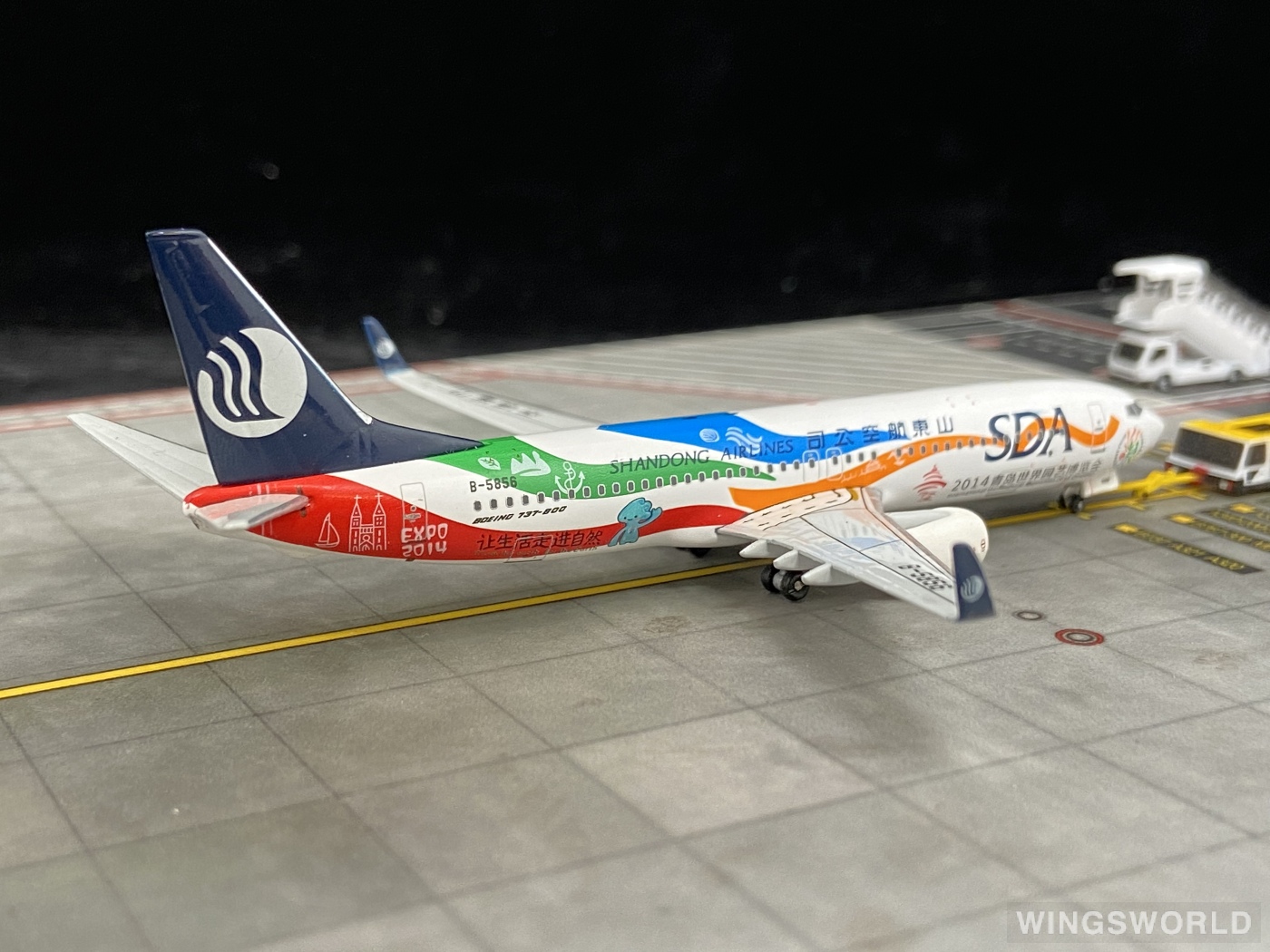 Witty 1:400 WT4738027 Shandong Airlines 山东航空 Boeing 737-800 B-5856