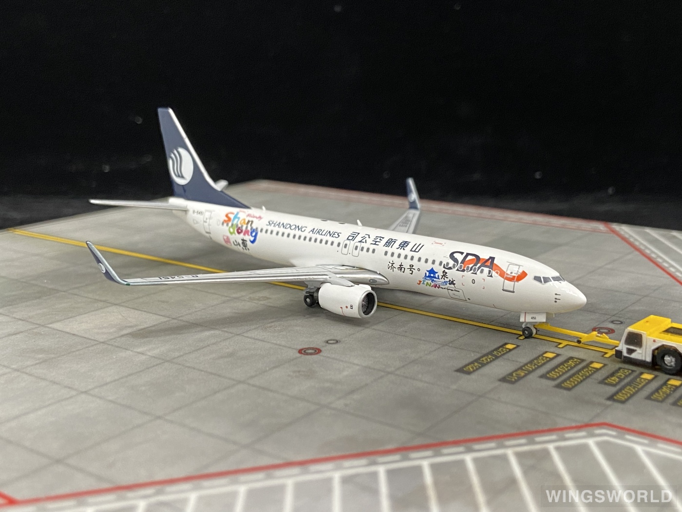 Pandamodel 1:400 PM-B-5451 Shandong Airlines 山东航空 Boeing 737-800 B-5451