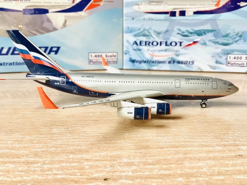 Phoenix 1:400 Ilyushin Il-96 Aeroflot 俄罗斯航空PH11764 RA-96015