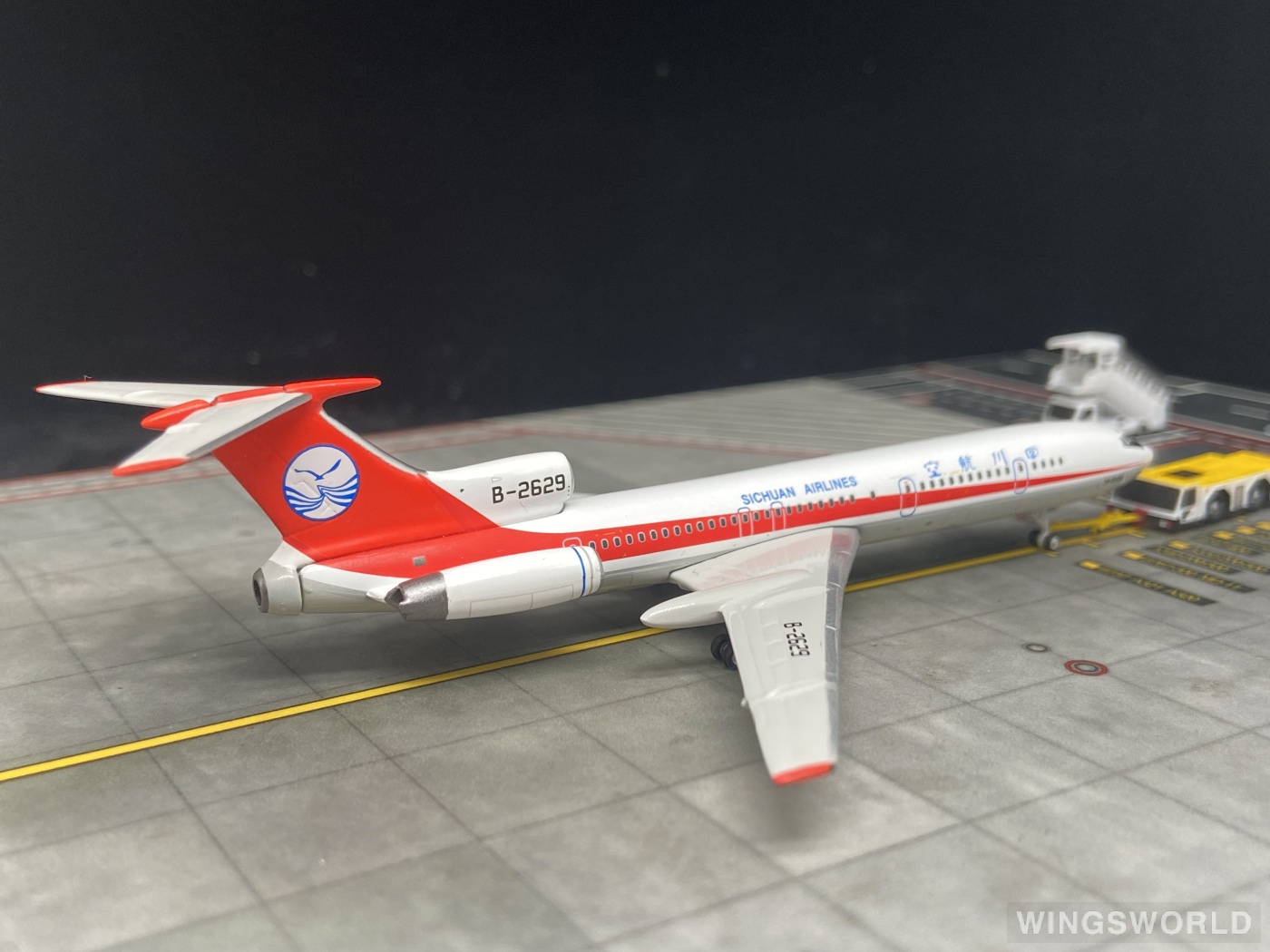 Phoenix 1:400 PH10894 Sichuan Airlines 四川航空 Tupolev Tu-154 B-2629