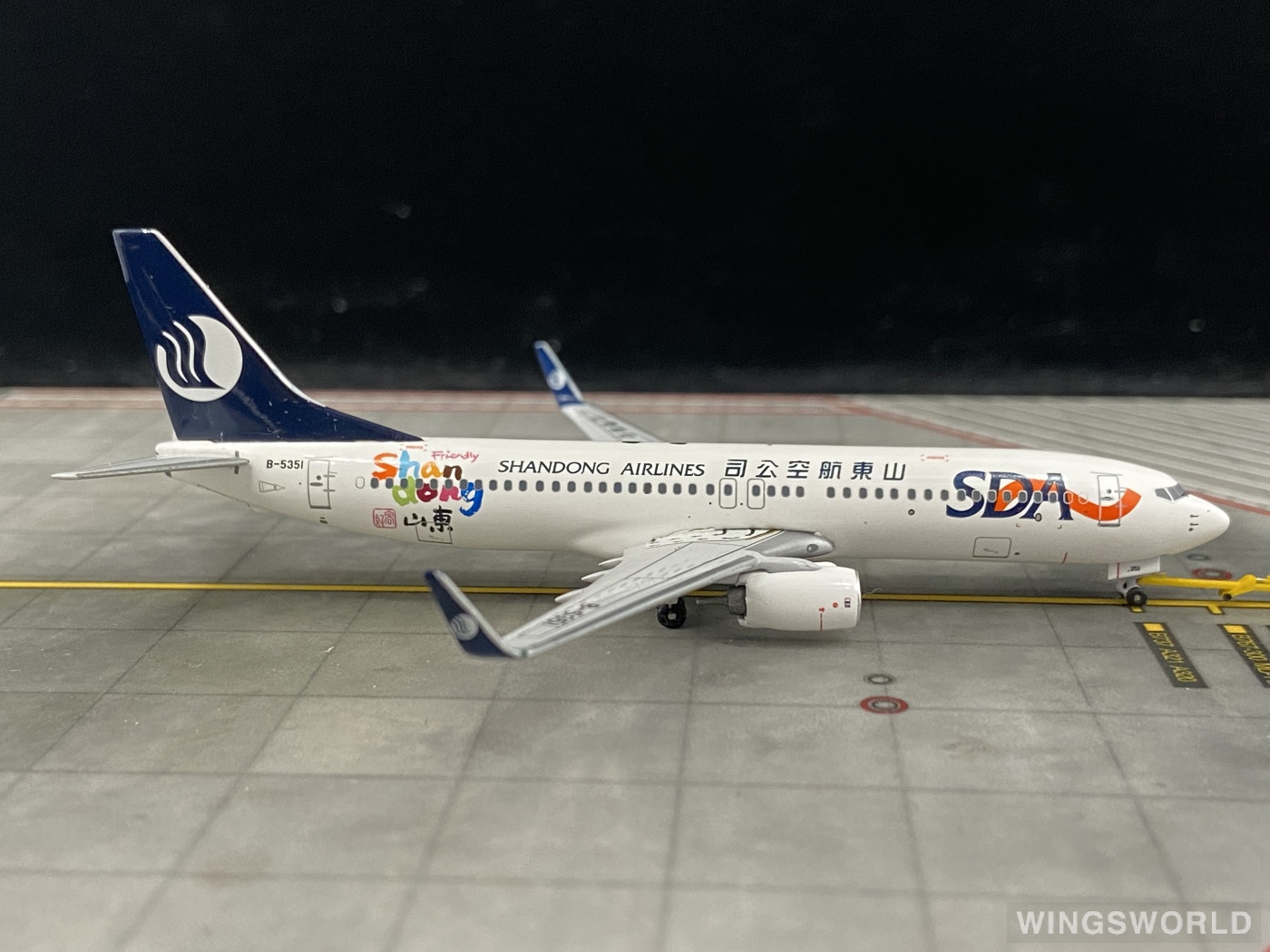 Skywings 1:400 SKY-023 Shandong Airlines 山东航空 Boeing 737-800 B-5351