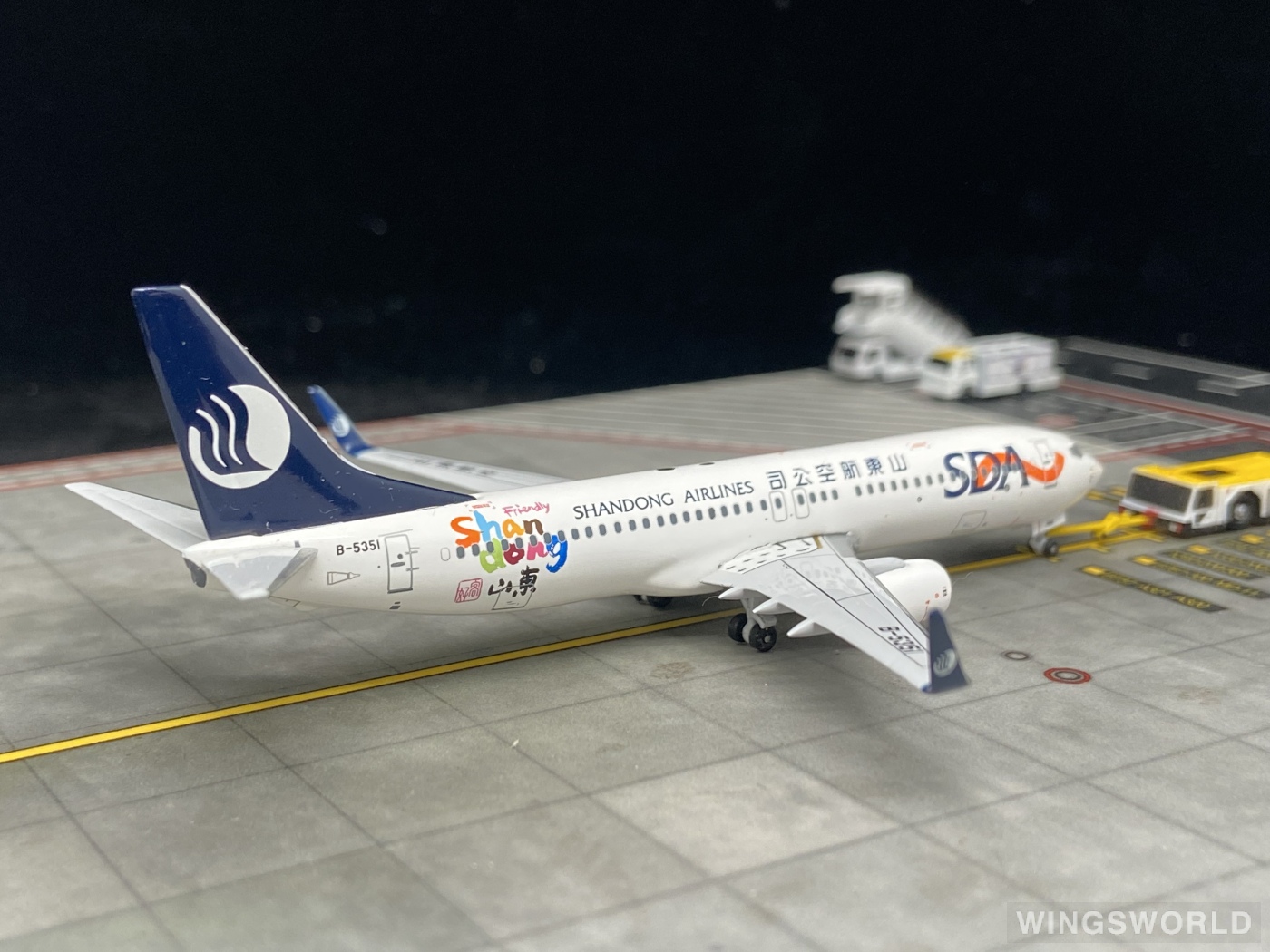 Skywings 1:400 SKY-023 Shandong Airlines 山东航空 Boeing 737-800 B-5351