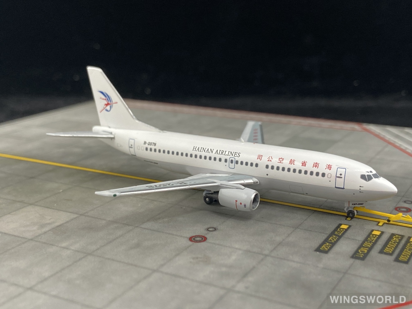 Pandamodel 1:400 PM-B-2578 Hainan Airlines 海南航空 Boeing 737-300 B-2578