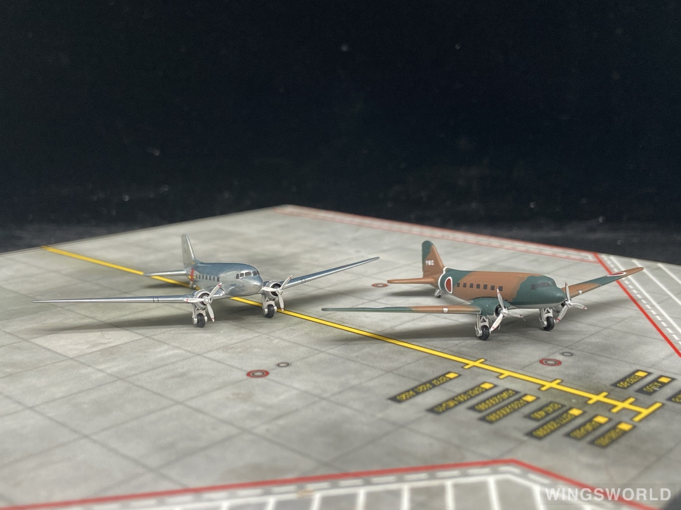 Hogan 1:400 JNS43003 JMSDF 日本海上自卫队 Douglas DC-3 