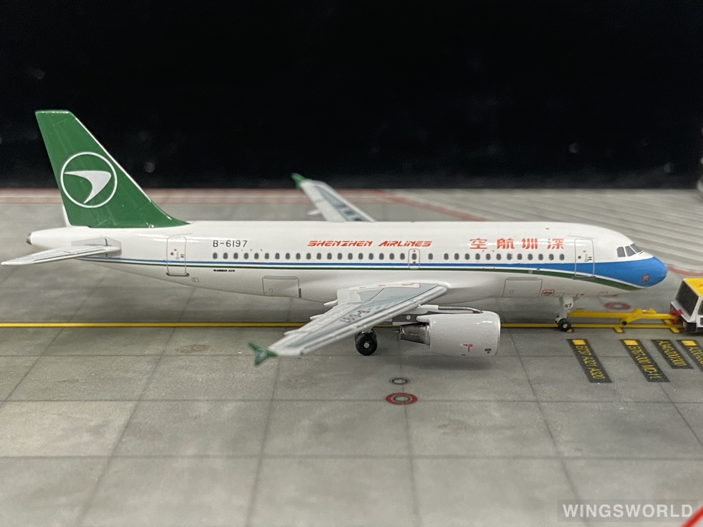 Pandamodel 1:400 PMB6197 Shenzhen Airlines 深圳航空 Airbus A319 B-6197