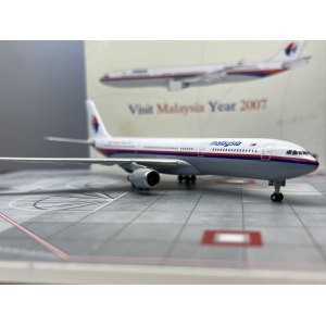 Malaysia Airlines 马来西亚航空 Airbus A330-300 9M-MKA  GJMASXXX Geminijets 1:400