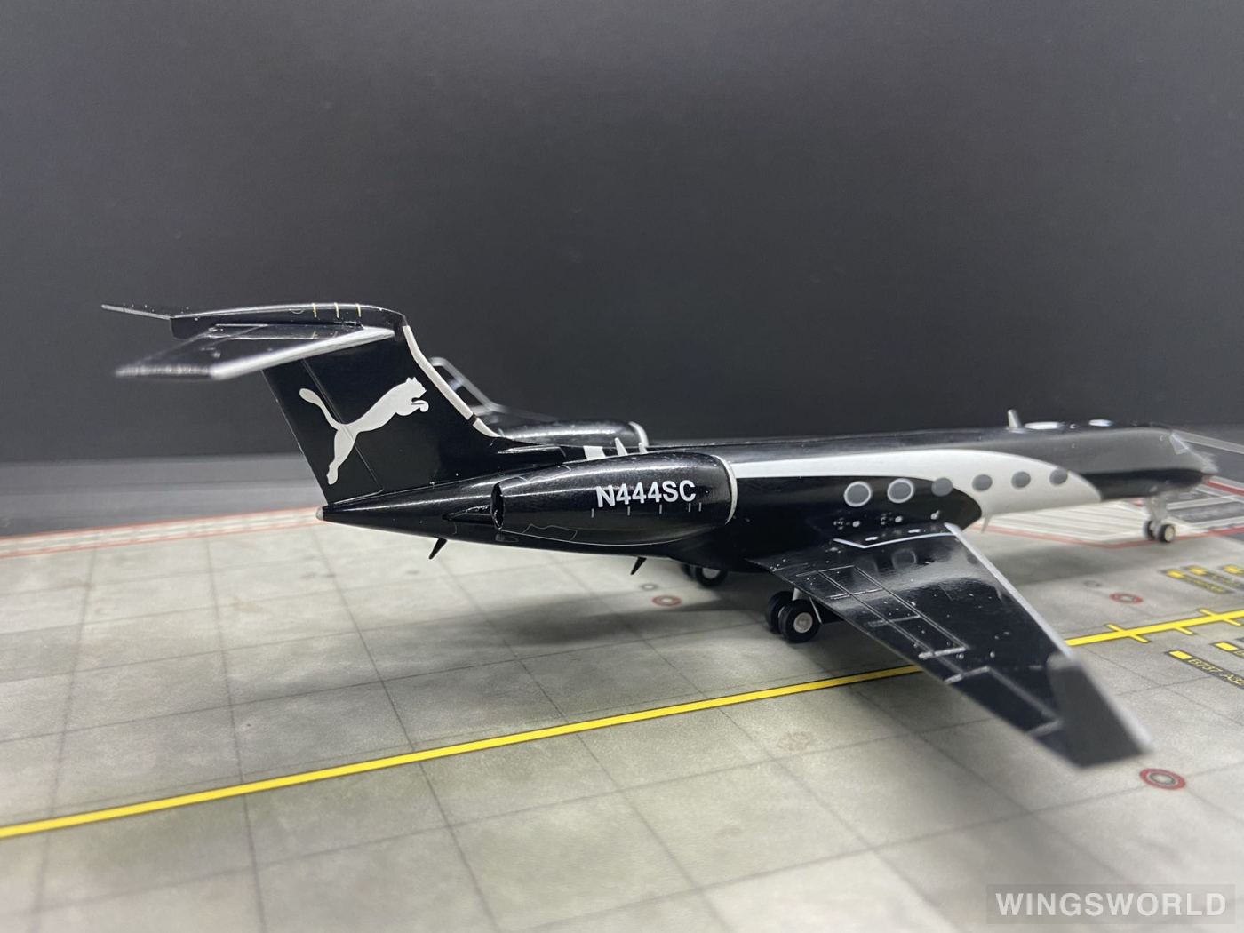 JC Wings 1:200 Gulfstream G550 Talon Air EW2GV001 N444SC 标准涂装