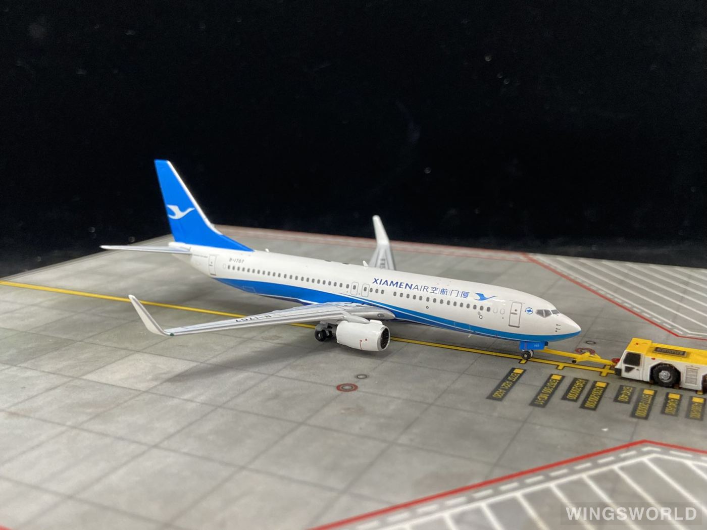 Skywings 1:400 072 XiamenAir 厦门航空 Boeing 737-800 B-1707