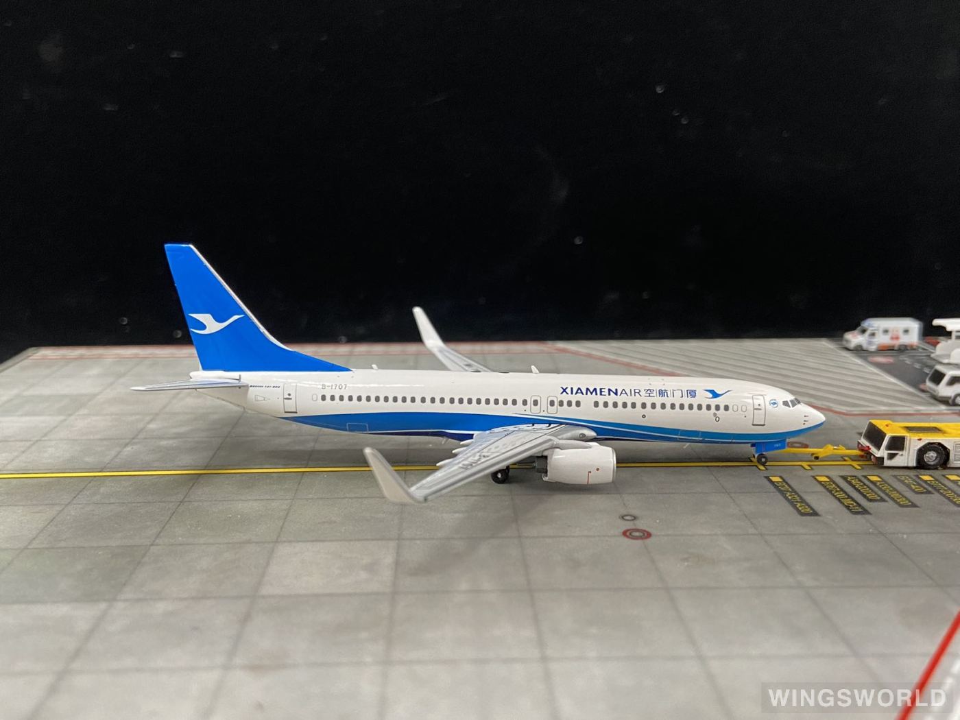 Skywings 1:400 072 XiamenAir 厦门航空 Boeing 737-800 B-1707