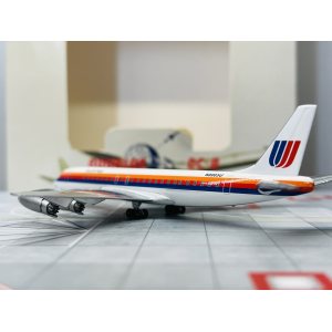United Airlines 美国联合航空 Douglas DC-8 N8005U 