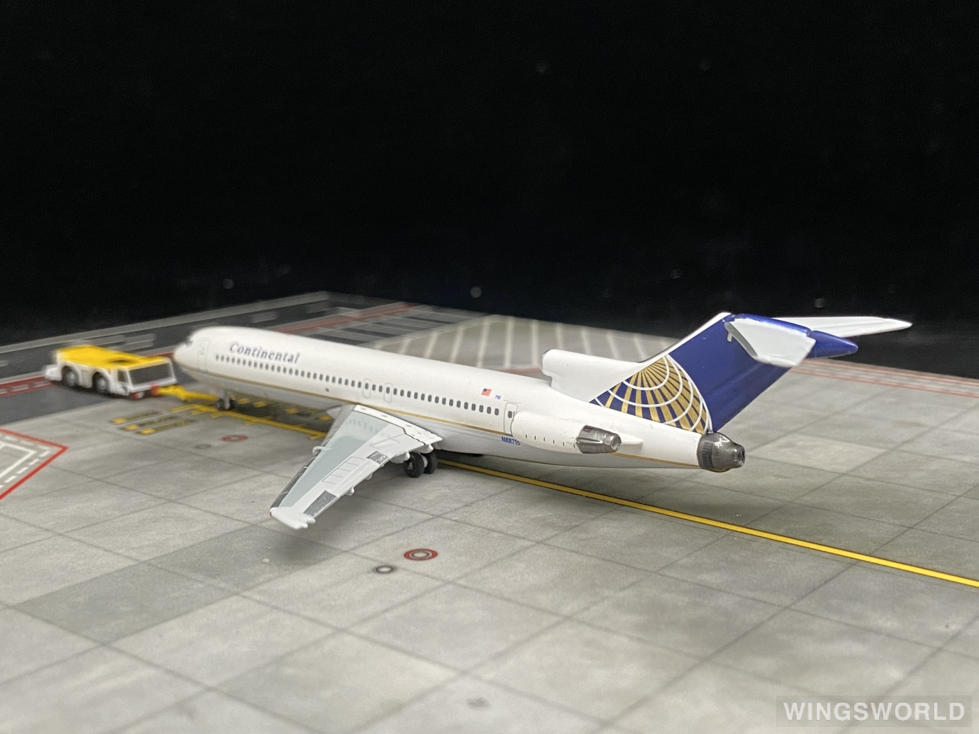 AeroClassics 1:400 AC419348 Continental Airlines 美国大陆航空 Boeing 727-200 N88715