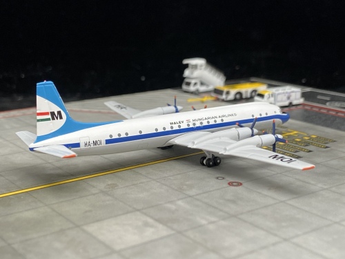 Malév 匈牙利航空 Ilyushin Il-18 HA-MOI  AC411093 AeroClassics 1:400