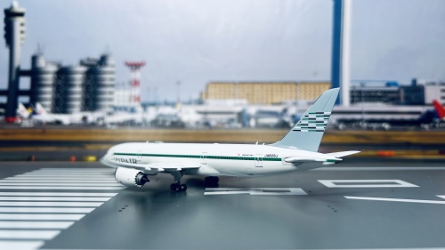Phoenix 1:400 Boeing 787-8 ZIPAIR PH04476 JA826J 的相册