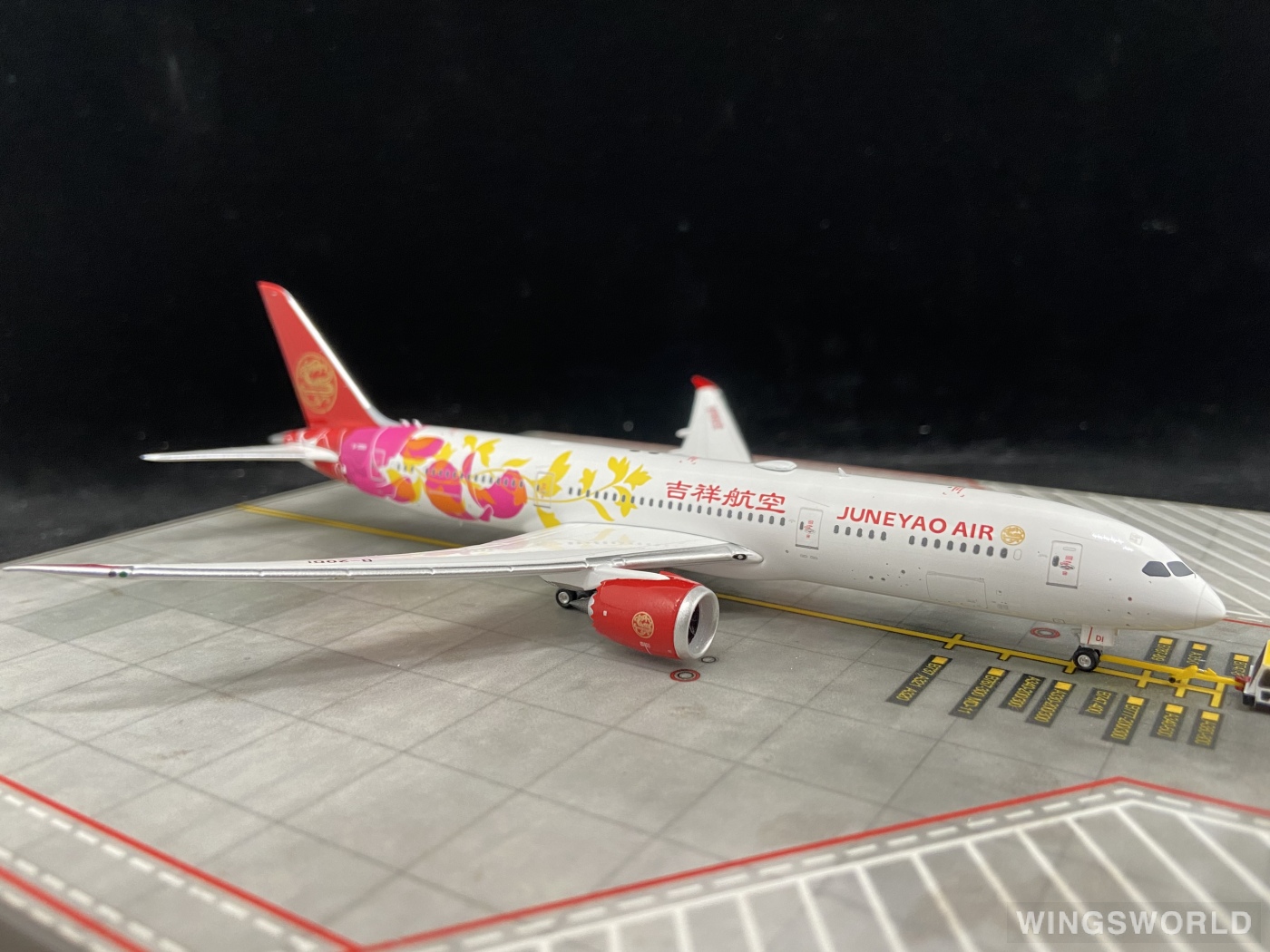 Phoenix 1:400 PH11575 Juneyao Airlines 吉祥航空 Boeing 787-9 B-20D1