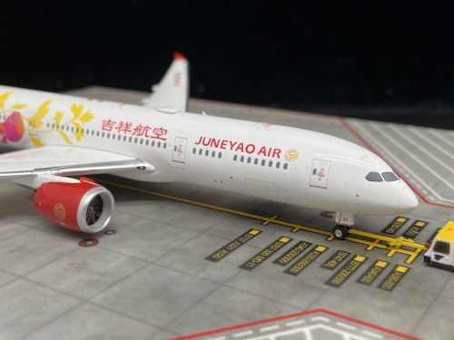 航空機・ヘリコプター phoenix JuneyaoAir Boeing 787-9 1/400 Amazon.com: NG Model JUNEYAO Airlines for Boeing 787-9