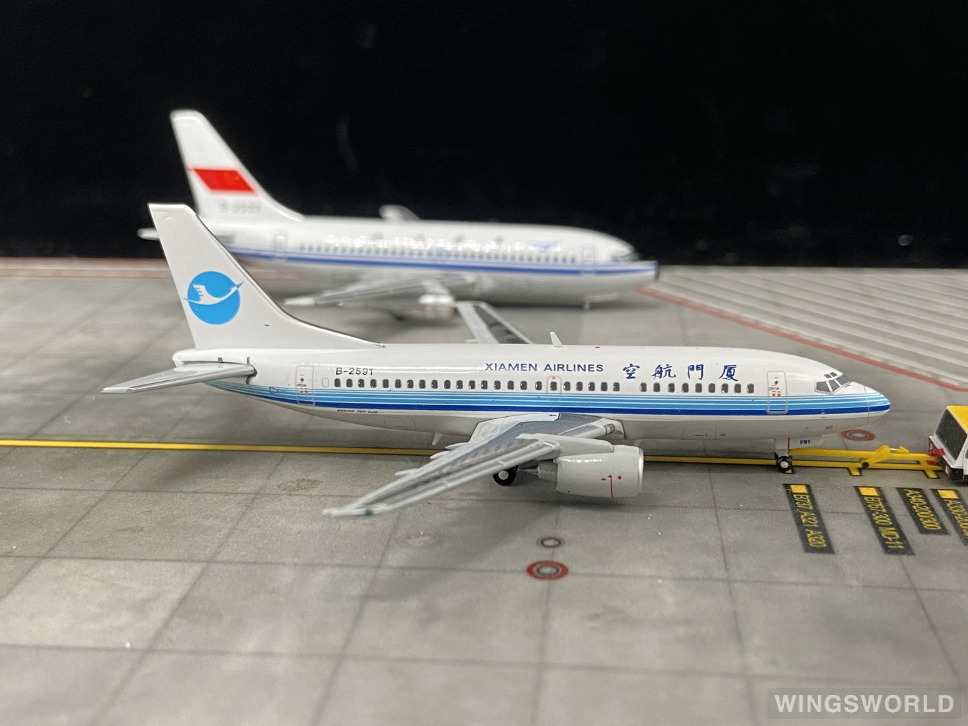 Geminijets 1:400 GJCXA1671 XiamenAir 厦门航空 Boeing 737-500 B-2591