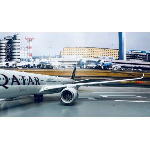 Qatar 卡塔尔航空 Airbus A350-900 A7-ALA 2010s colors. With rolling gears. PH11009 Phoenix 1:400