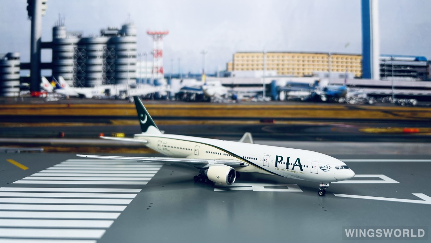 Phoenix 1:400 PH10411 PIA 巴基斯坦航空 Boeing 777-200 AP-BGK