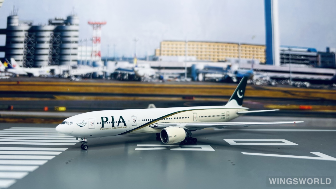 Phoenix 1:400 PH10411 PIA 巴基斯坦航空 Boeing 777-200 AP-BGK